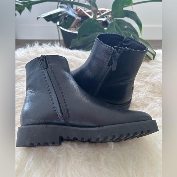 Franco Sarto Women’s Kids Leather Winter Boots size 5 - Picture 2 of 8